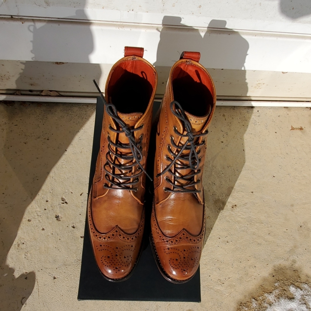 Allen Edmonds Dalton boys 9.5 B